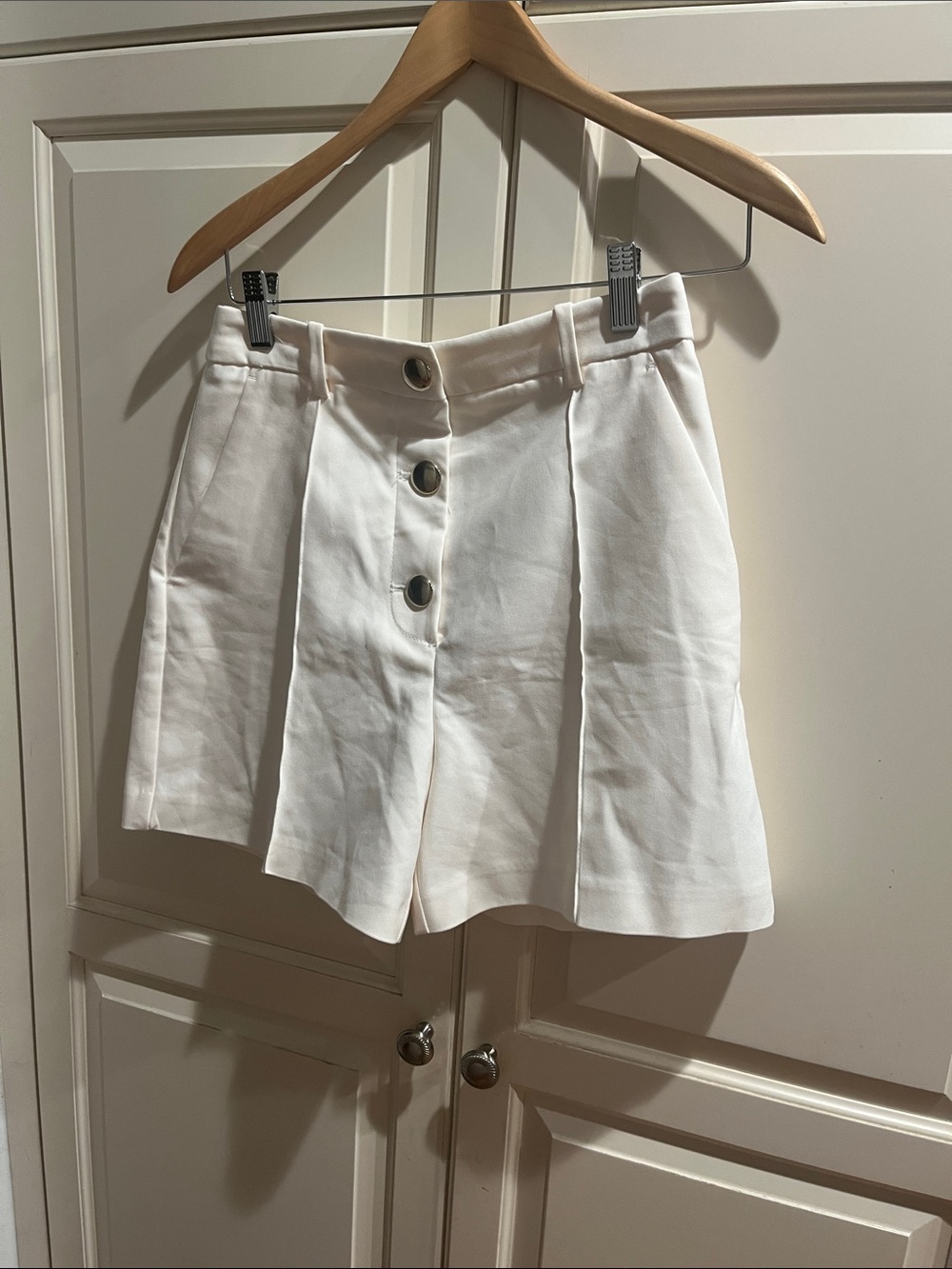 Zara White High-Rise Button Front Shorts